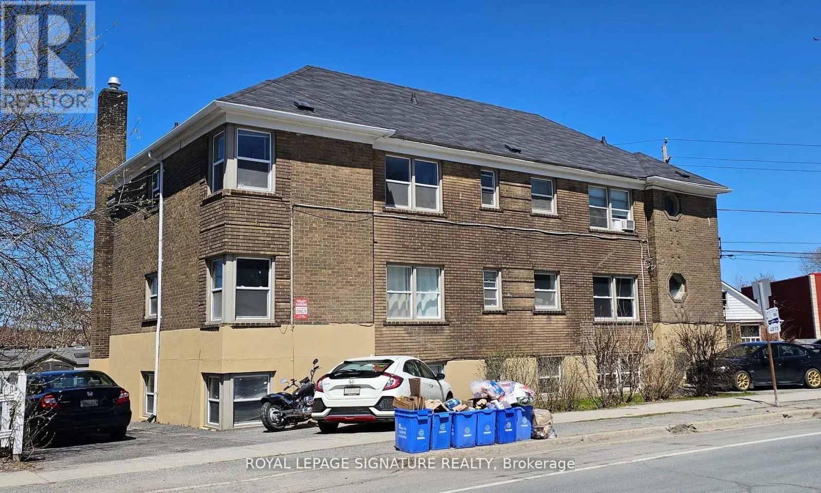 99 DOUGLAS STREET