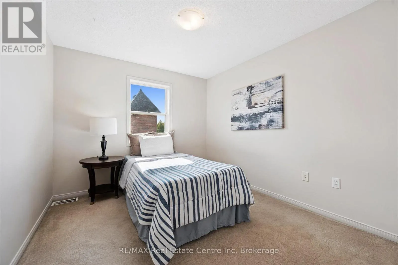 36 - 124 GOSLING GARDENS, #36