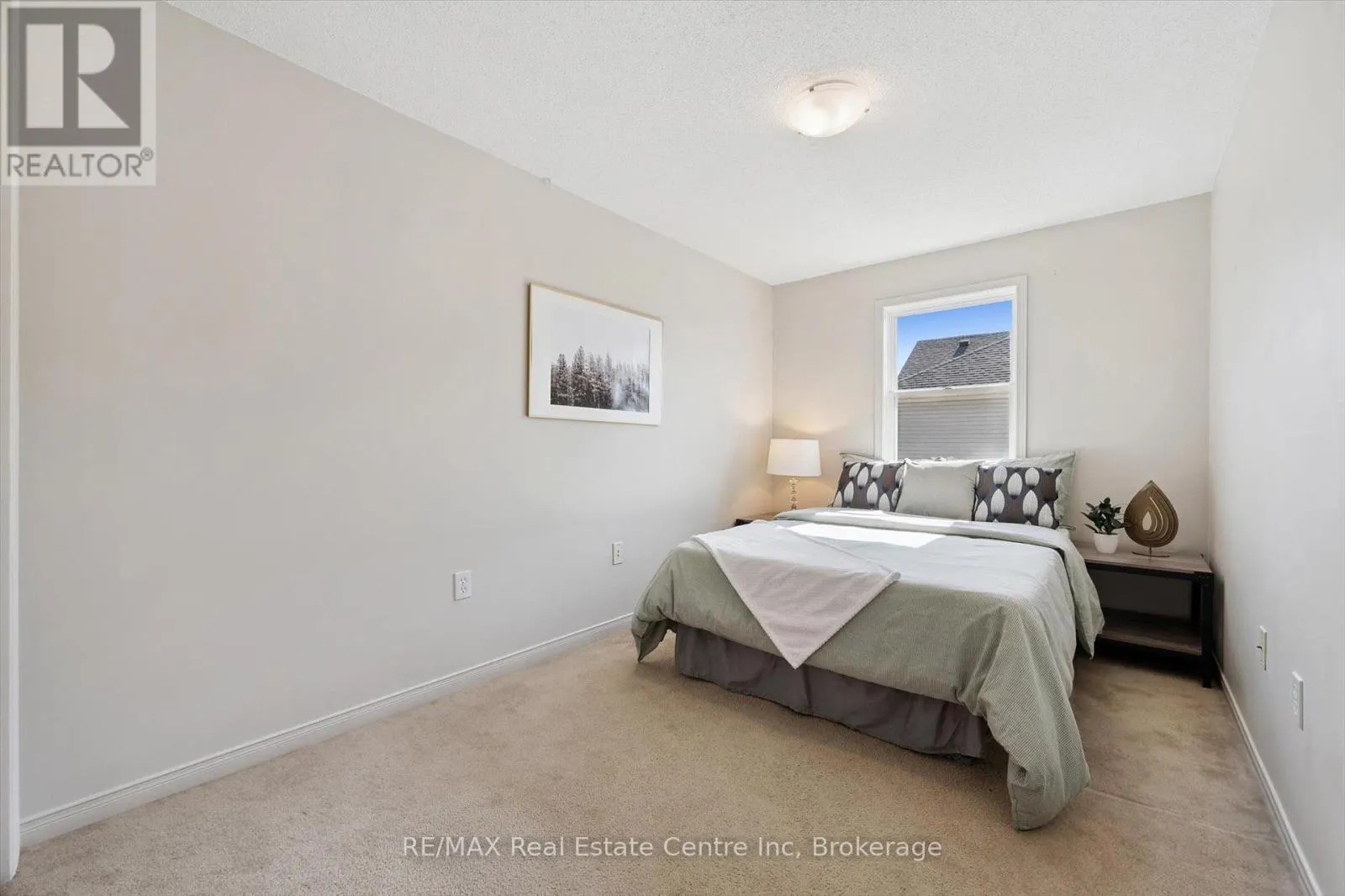 36 - 124 GOSLING GARDENS, #36