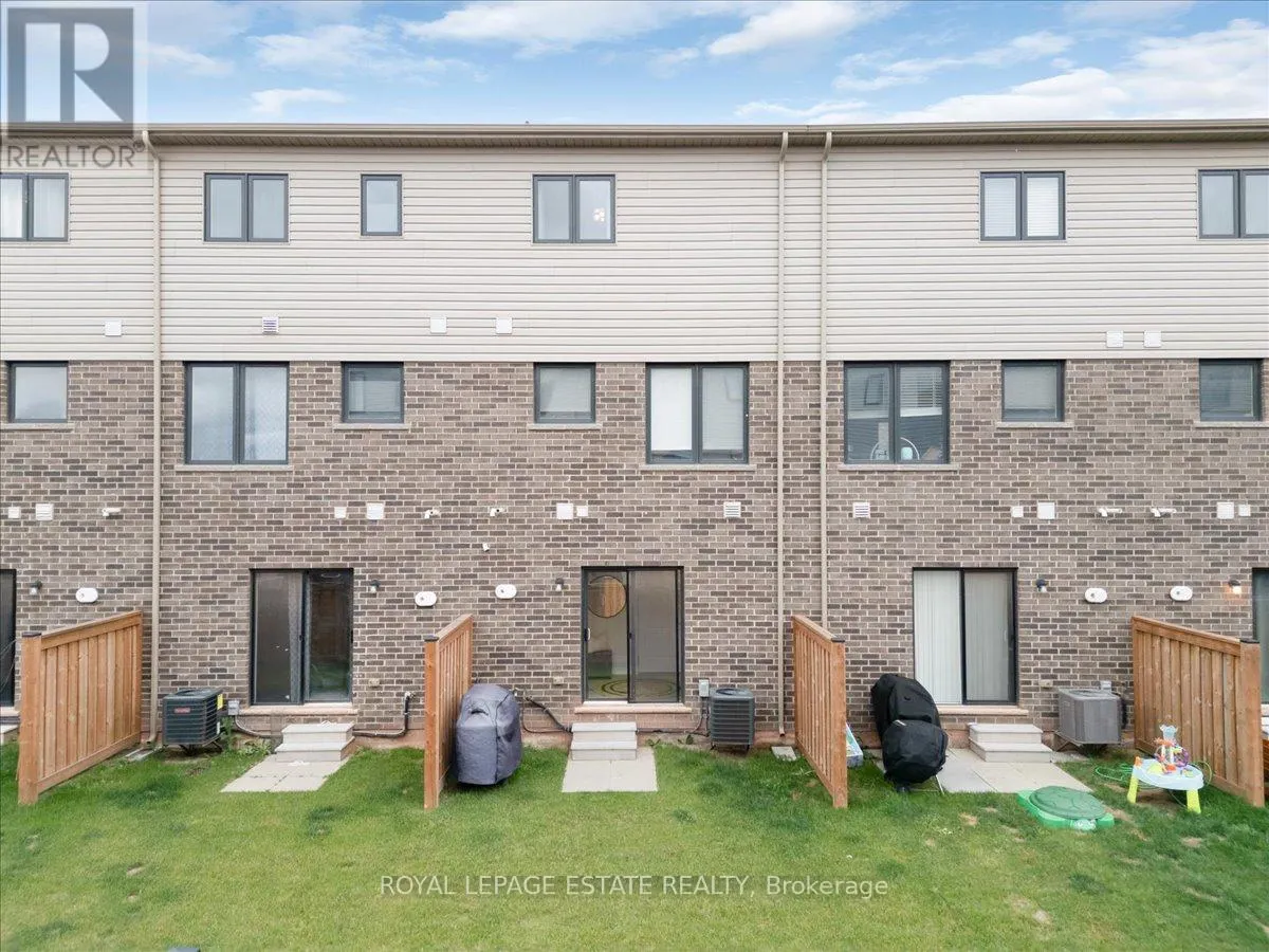 39 RADISON LANE