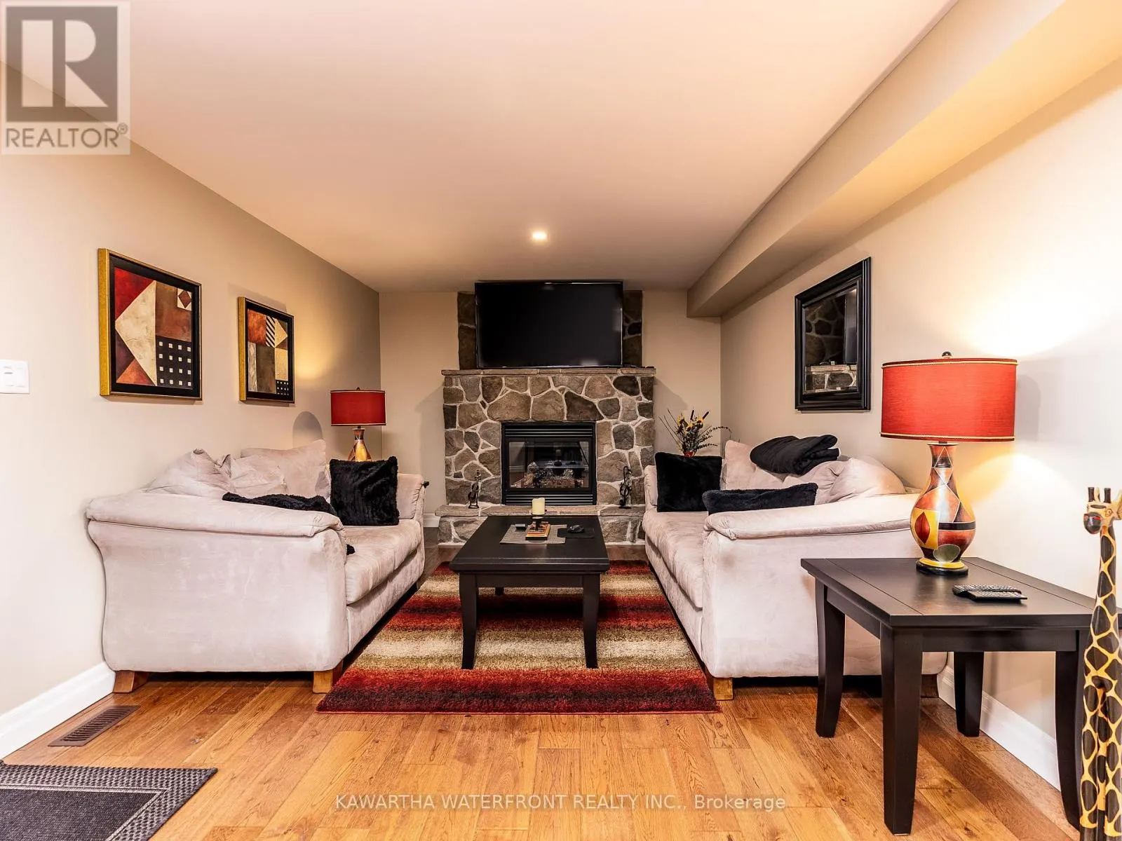 33 NORTHLINE ROAD