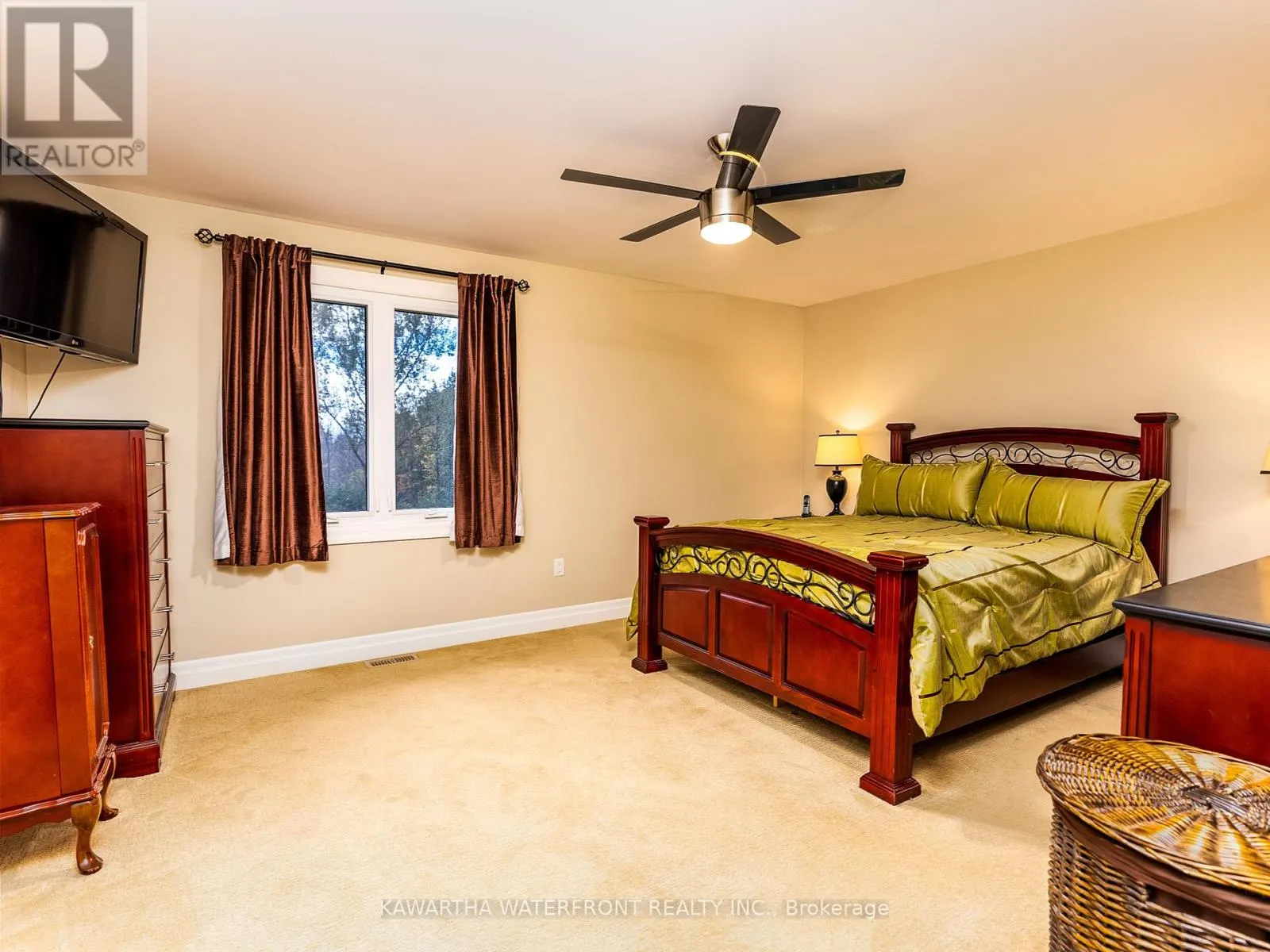 33 NORTHLINE ROAD
