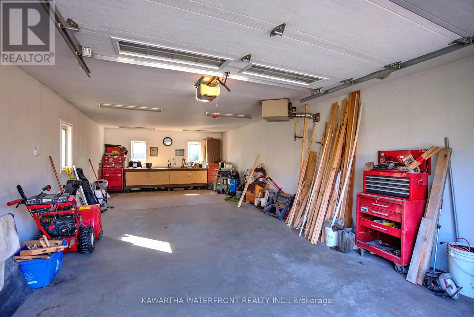 33 NORTHLINE ROAD