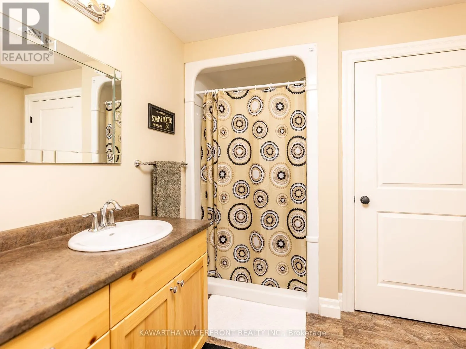 33 NORTHLINE ROAD