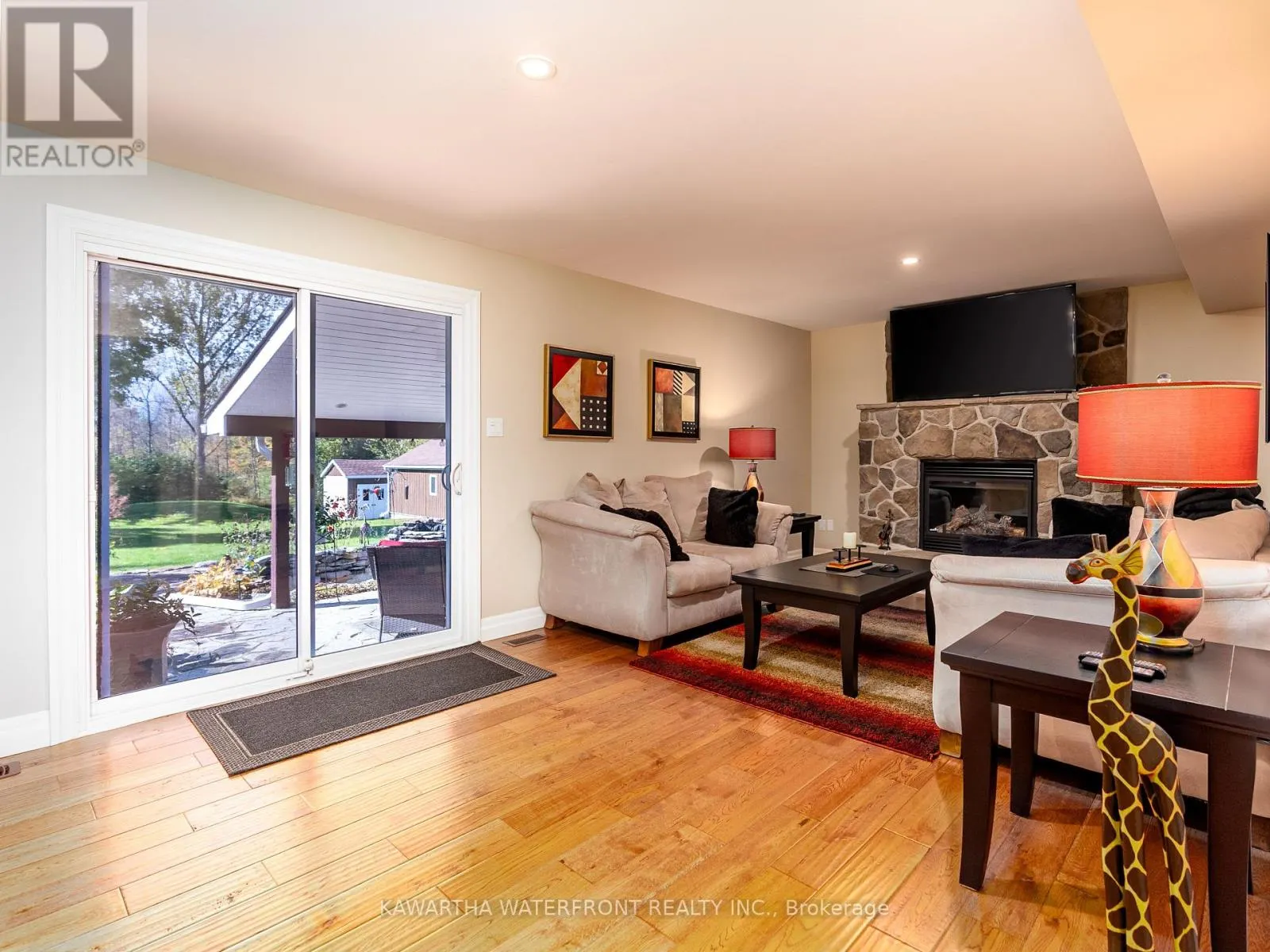 33 NORTHLINE ROAD