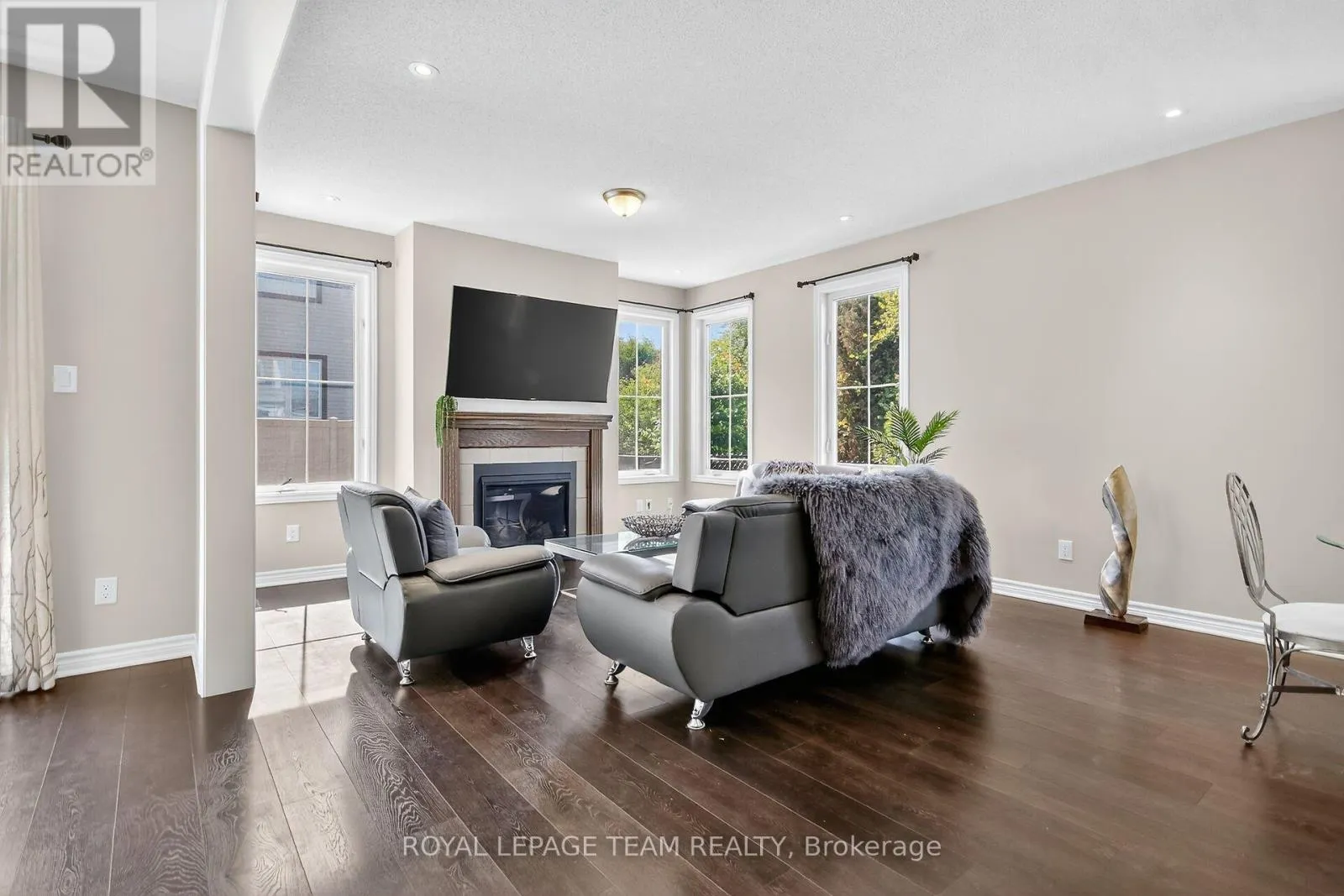 939 WHIMBREL WAY