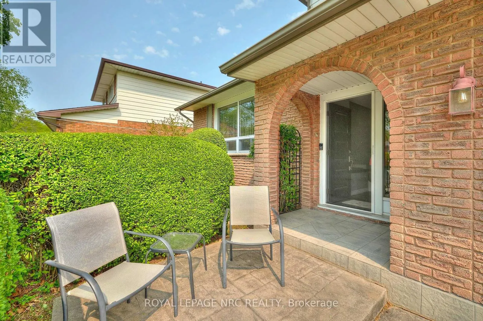 6968 BRIAN CRESCENT