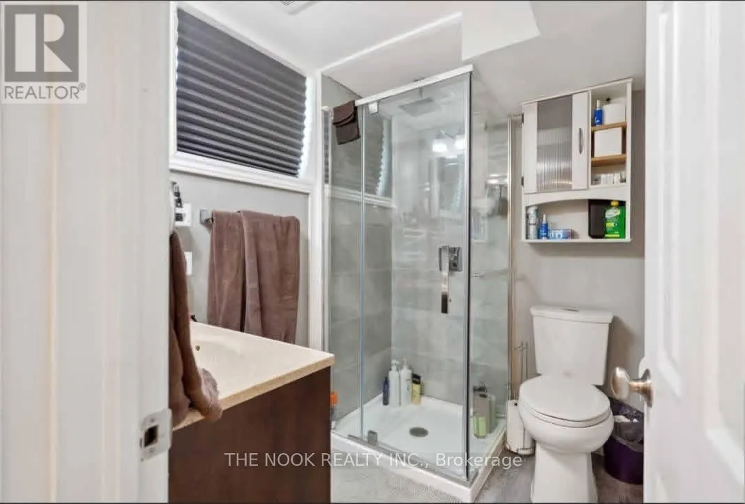 2 - 573 DAINTRY CRESCENT, #2