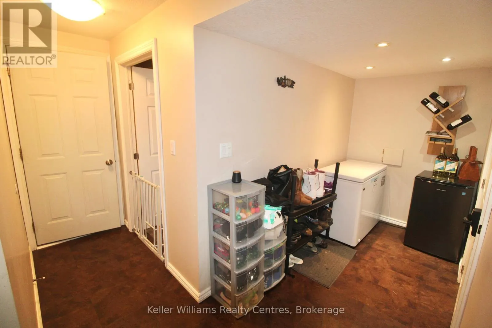 9 UNION STREET N