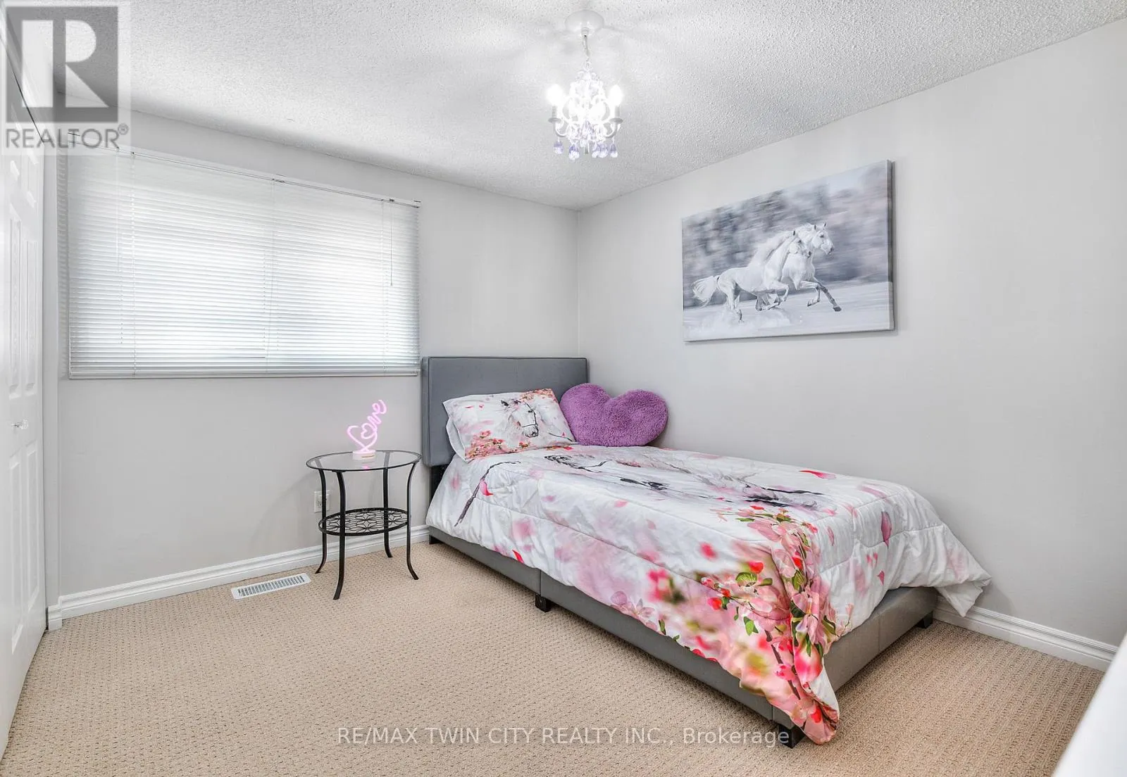27 WHEATFIELD CRESCENT