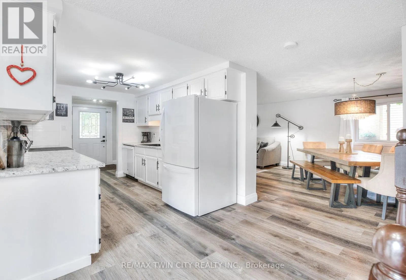 27 WHEATFIELD CRESCENT