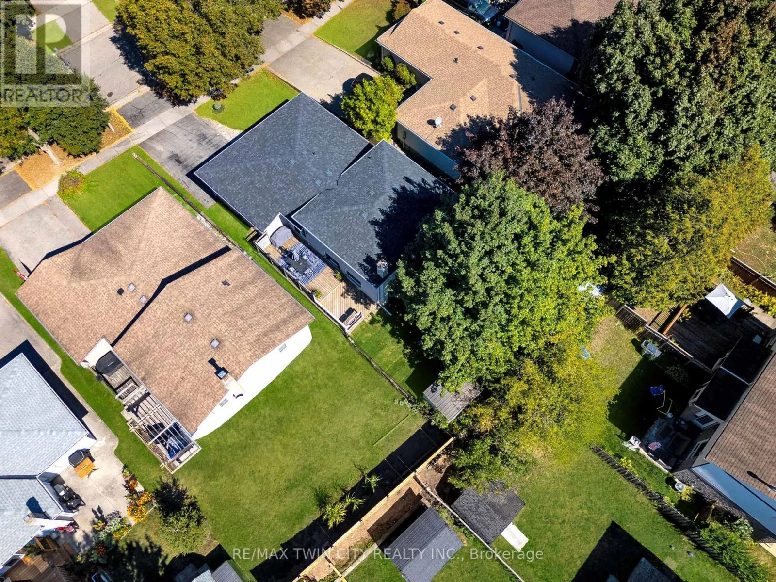 27 WHEATFIELD CRESCENT