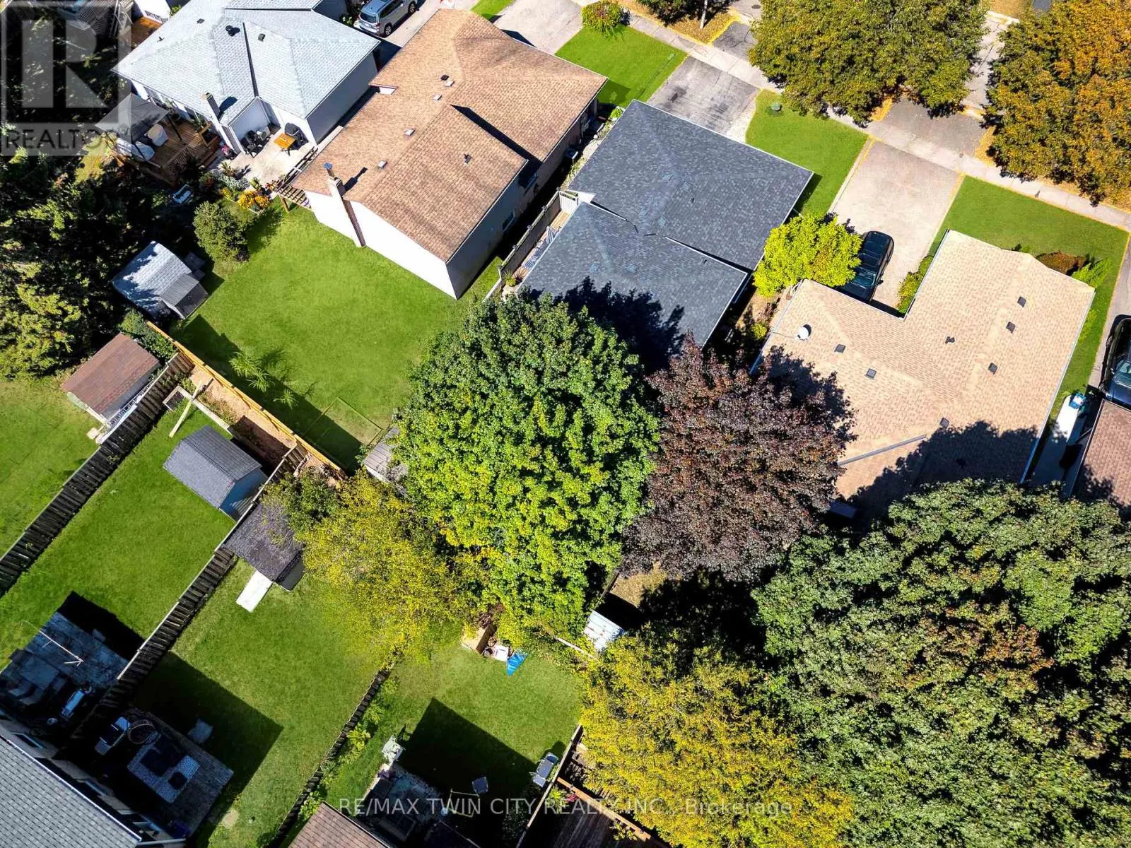 27 WHEATFIELD CRESCENT