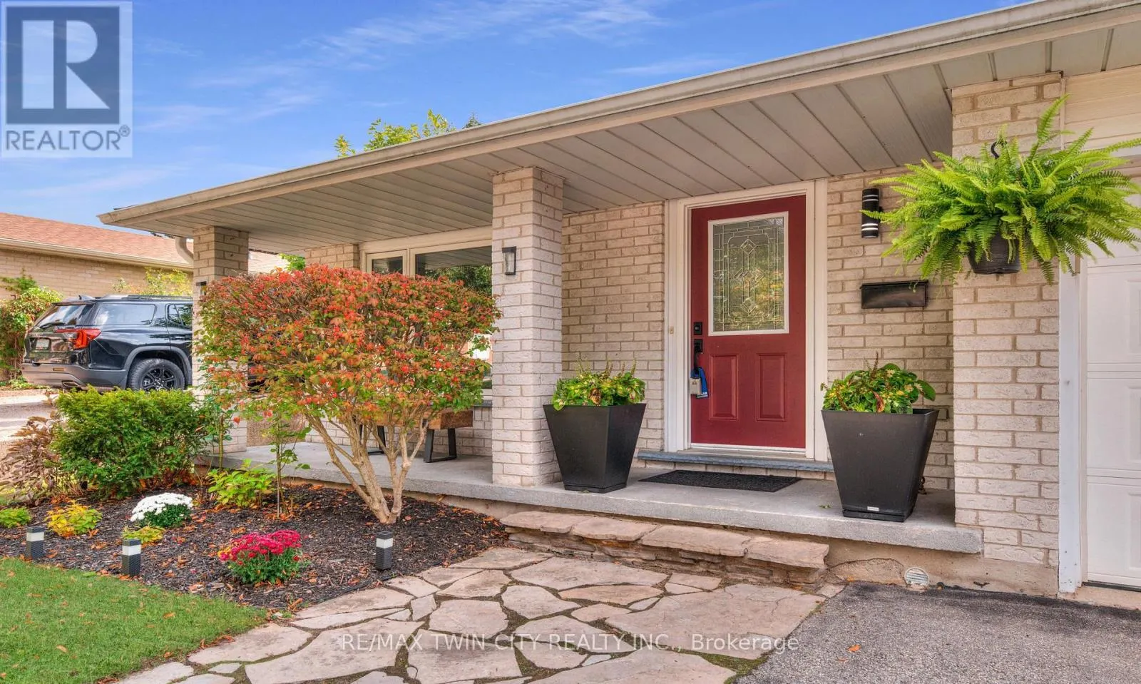 27 WHEATFIELD CRESCENT