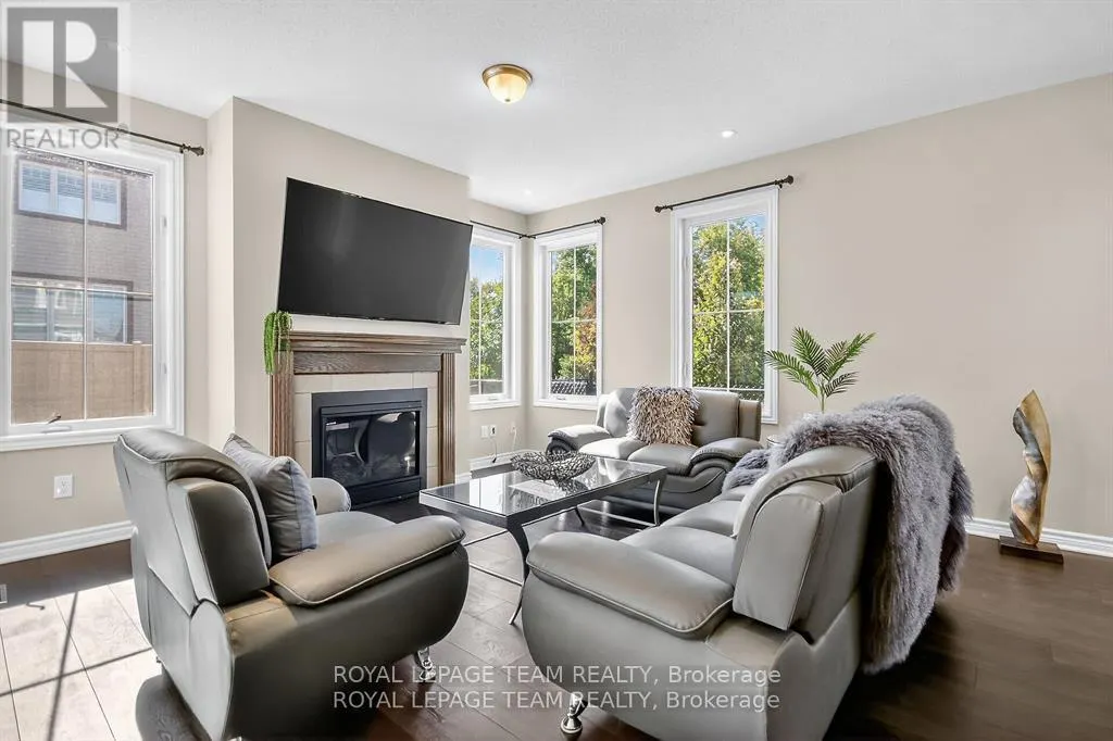 939 WHIMBREL WAY
