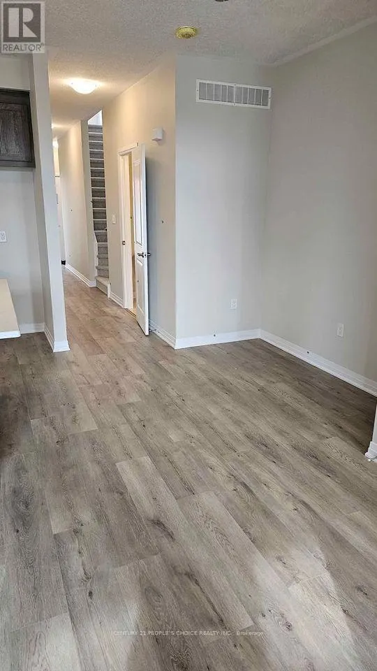137 - 25 ISHERWOOD AVENUE