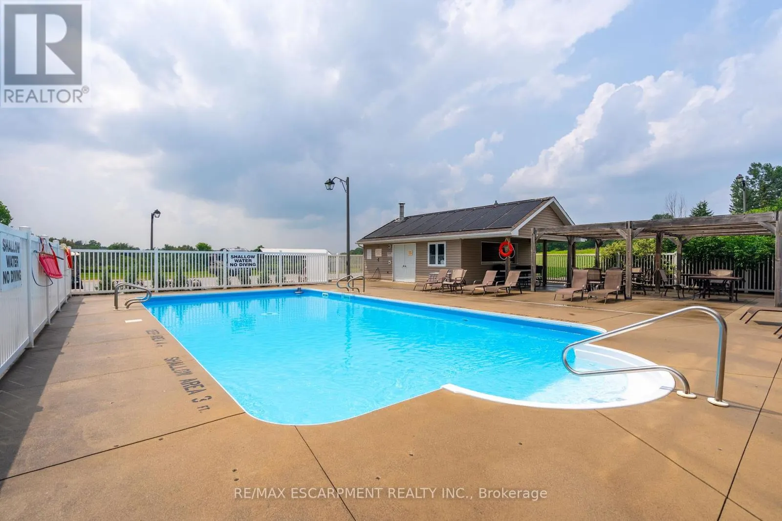 136 GLENARIFF DRIVE