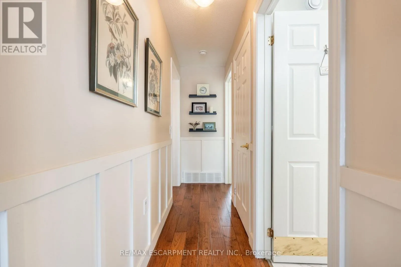 136 GLENARIFF DRIVE