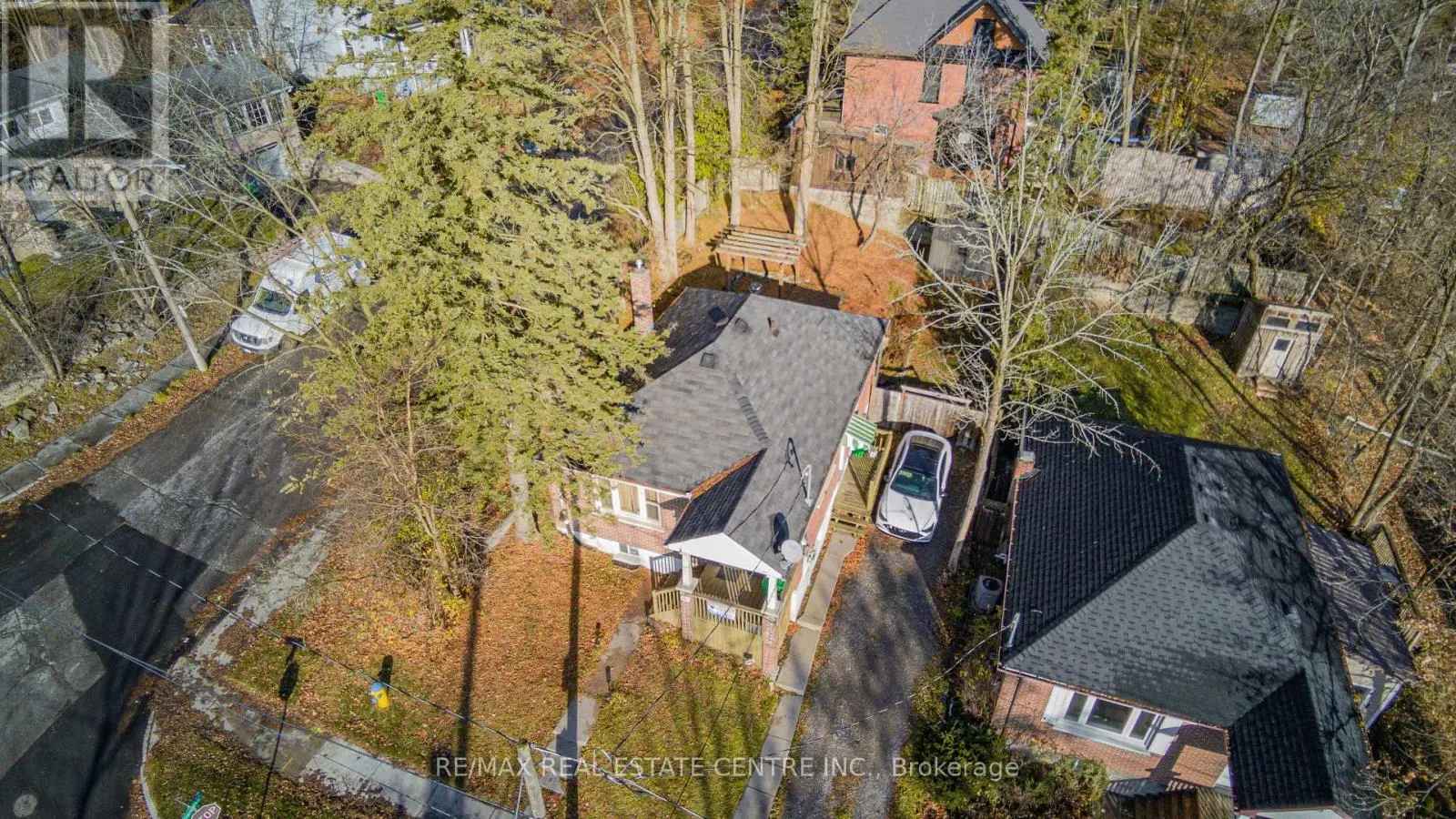 MAIN/UPPER - 280 LONDON STREET