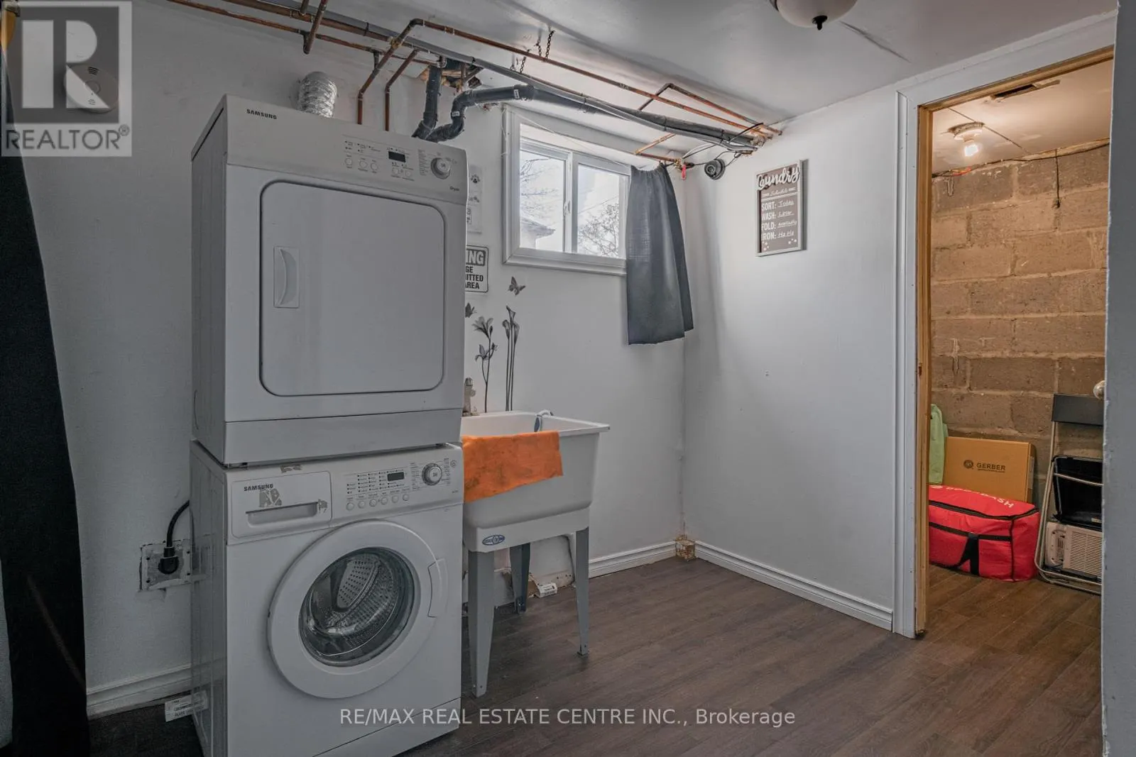 MAIN/UPPER - 280 LONDON STREET