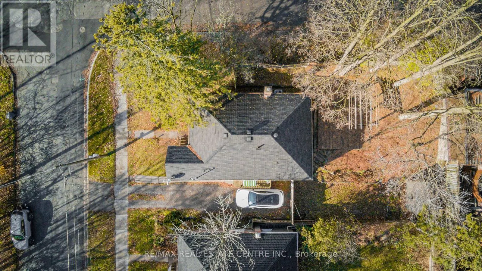 MAIN/UPPER - 280 LONDON STREET