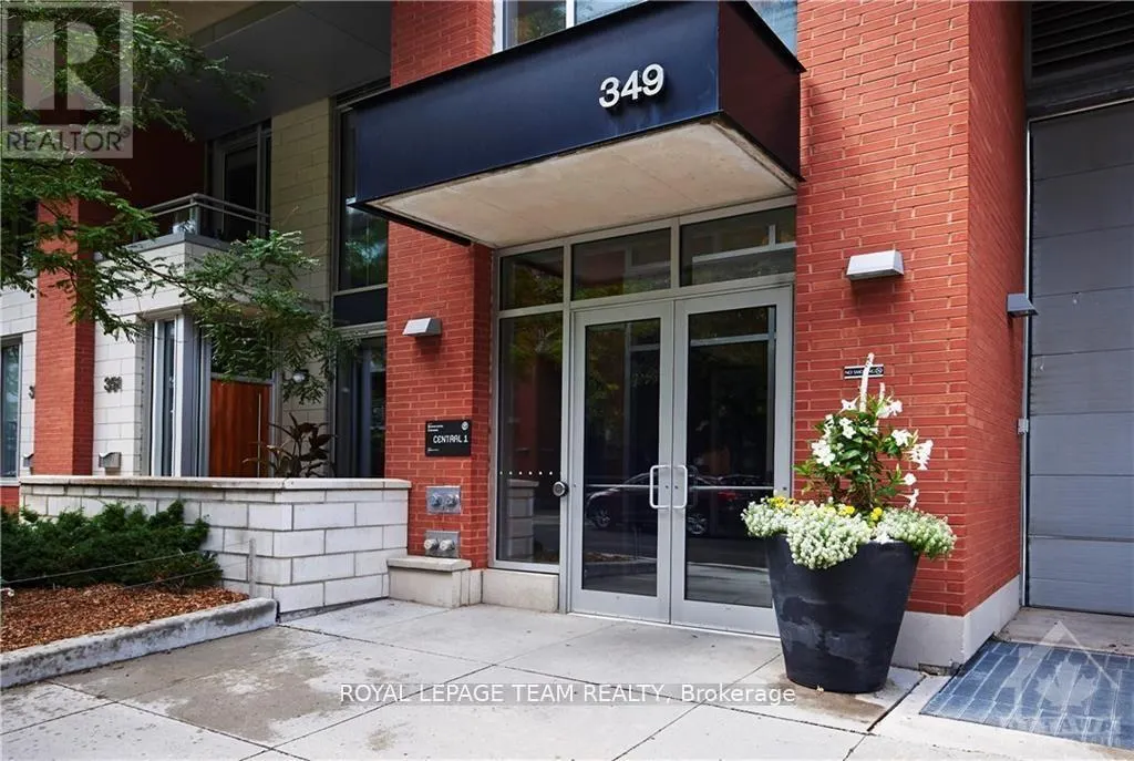 820 - 349 MCLEOD STREET