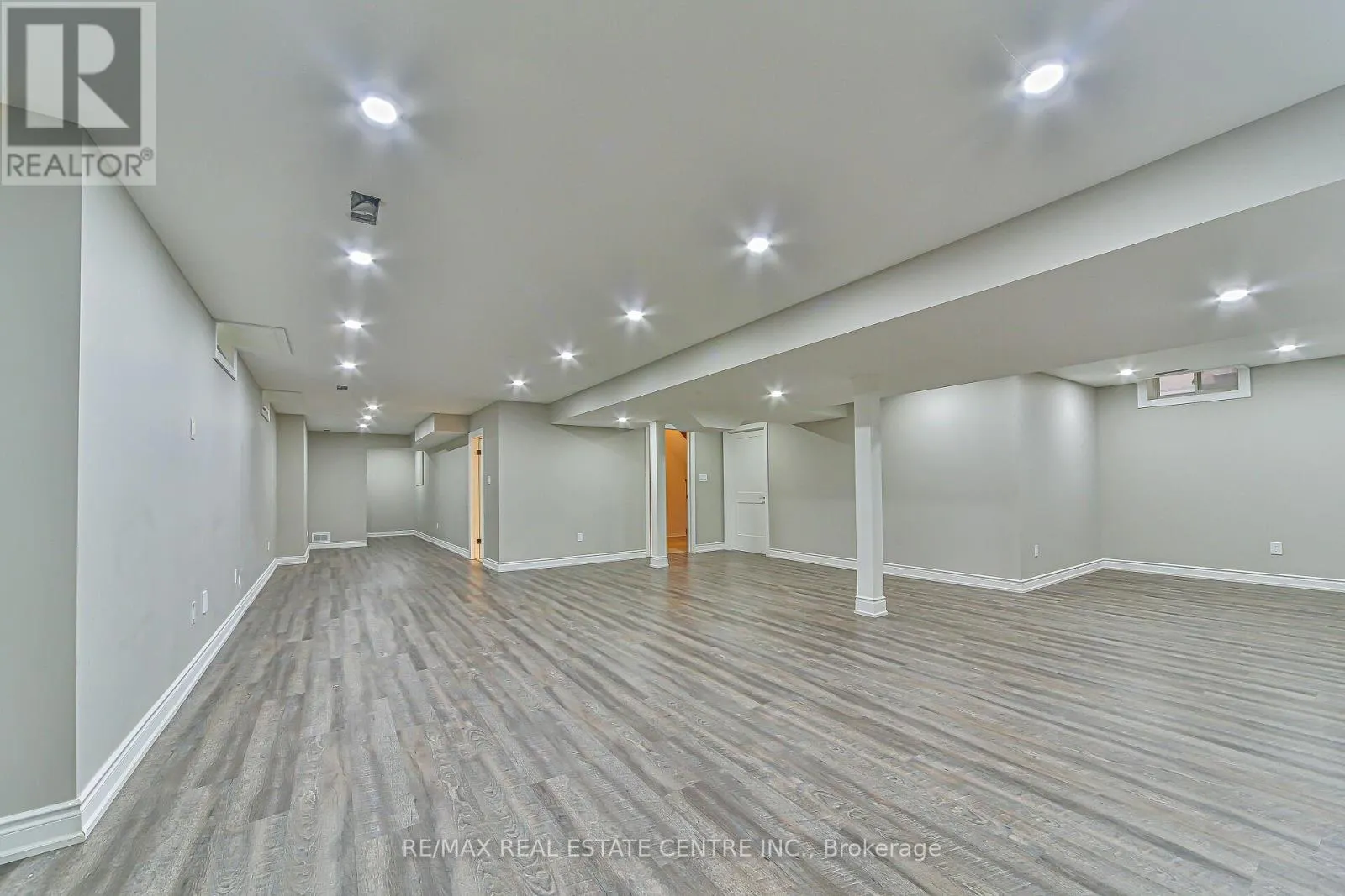 85 HOMESTEAD WAY