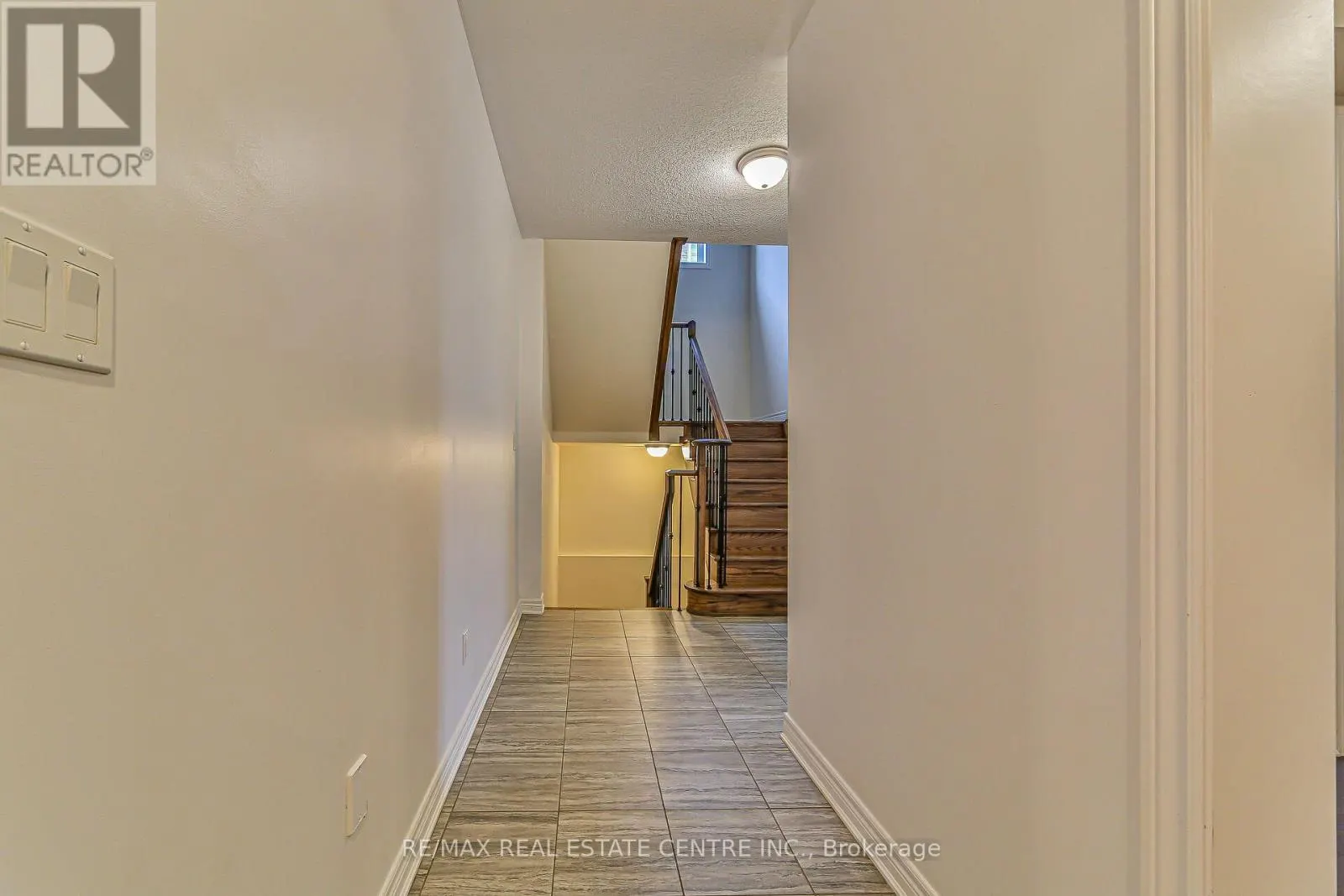 85 HOMESTEAD WAY
