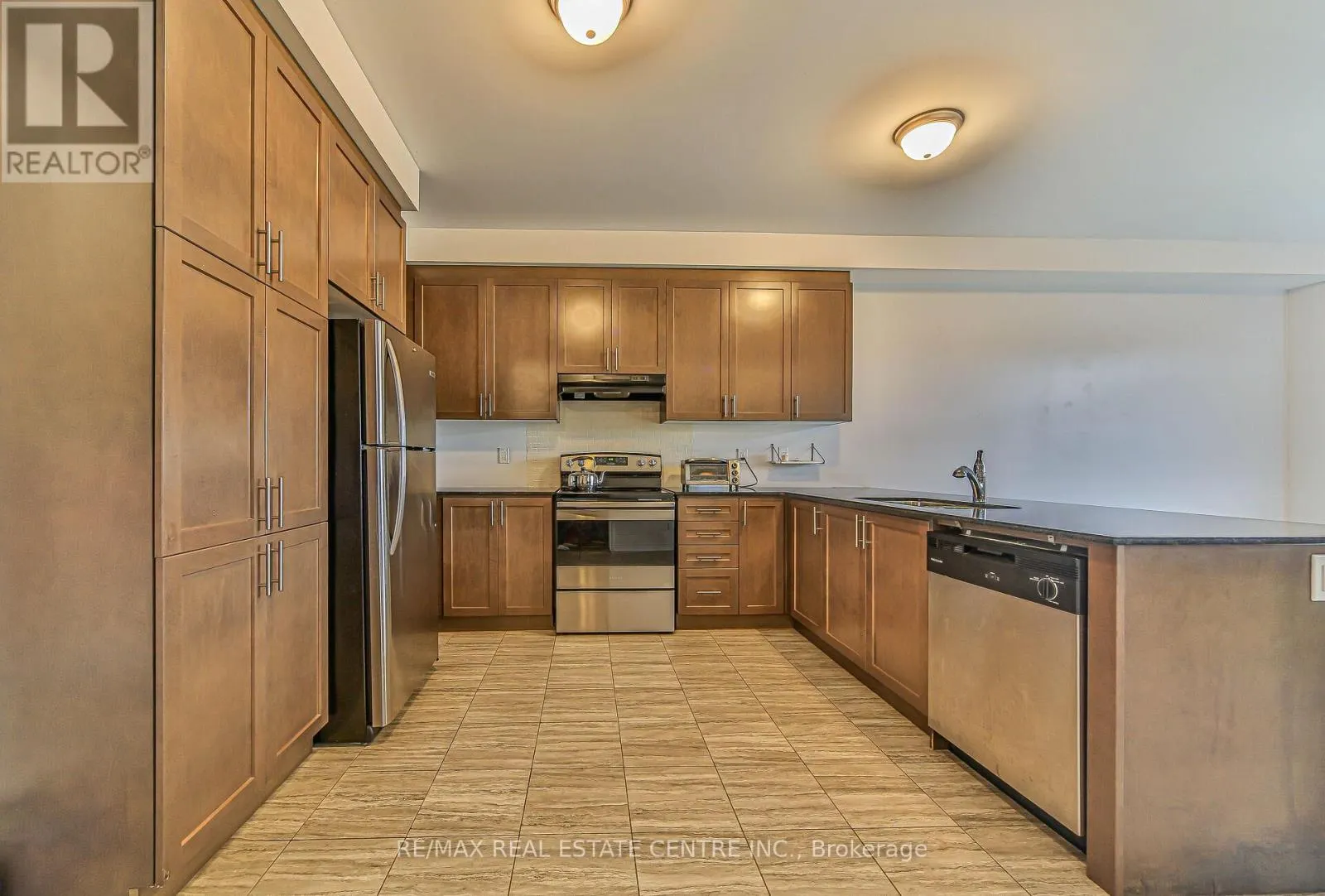 85 HOMESTEAD WAY