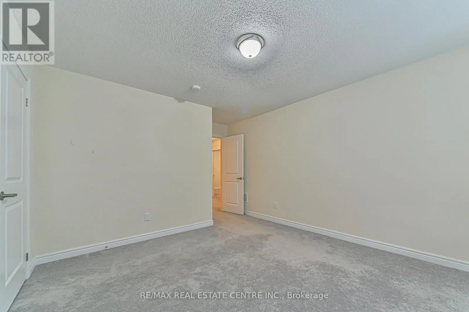 85 HOMESTEAD WAY