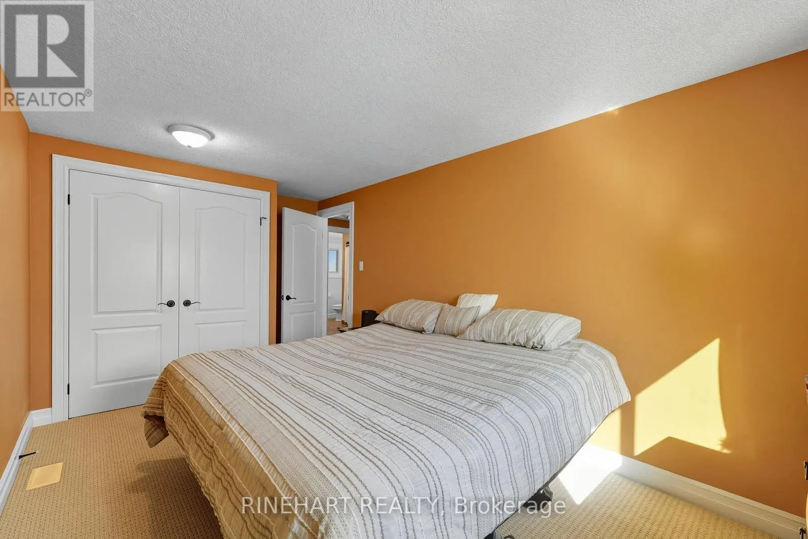 10 ALAYNE CRESCENT