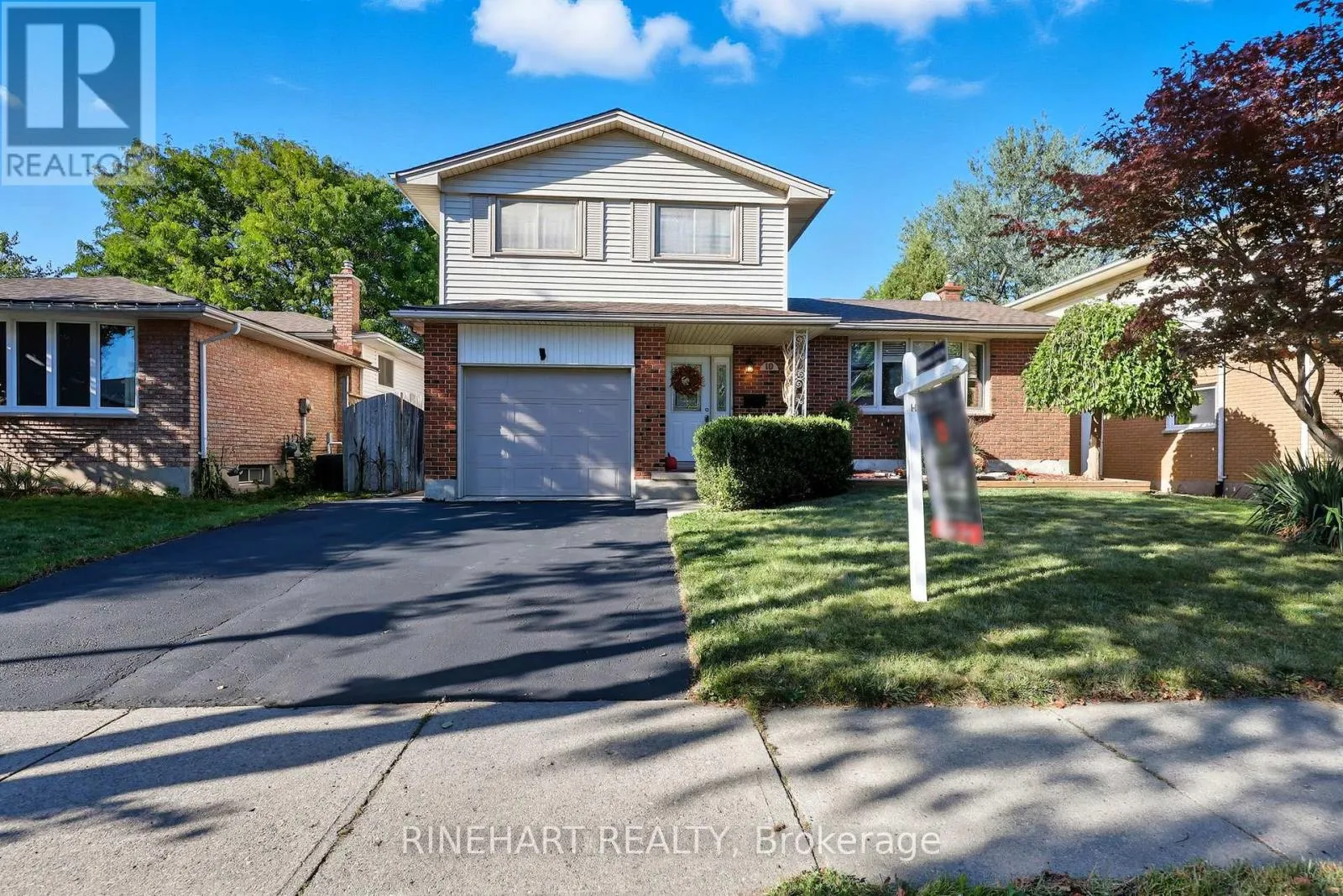 10 ALAYNE CRESCENT