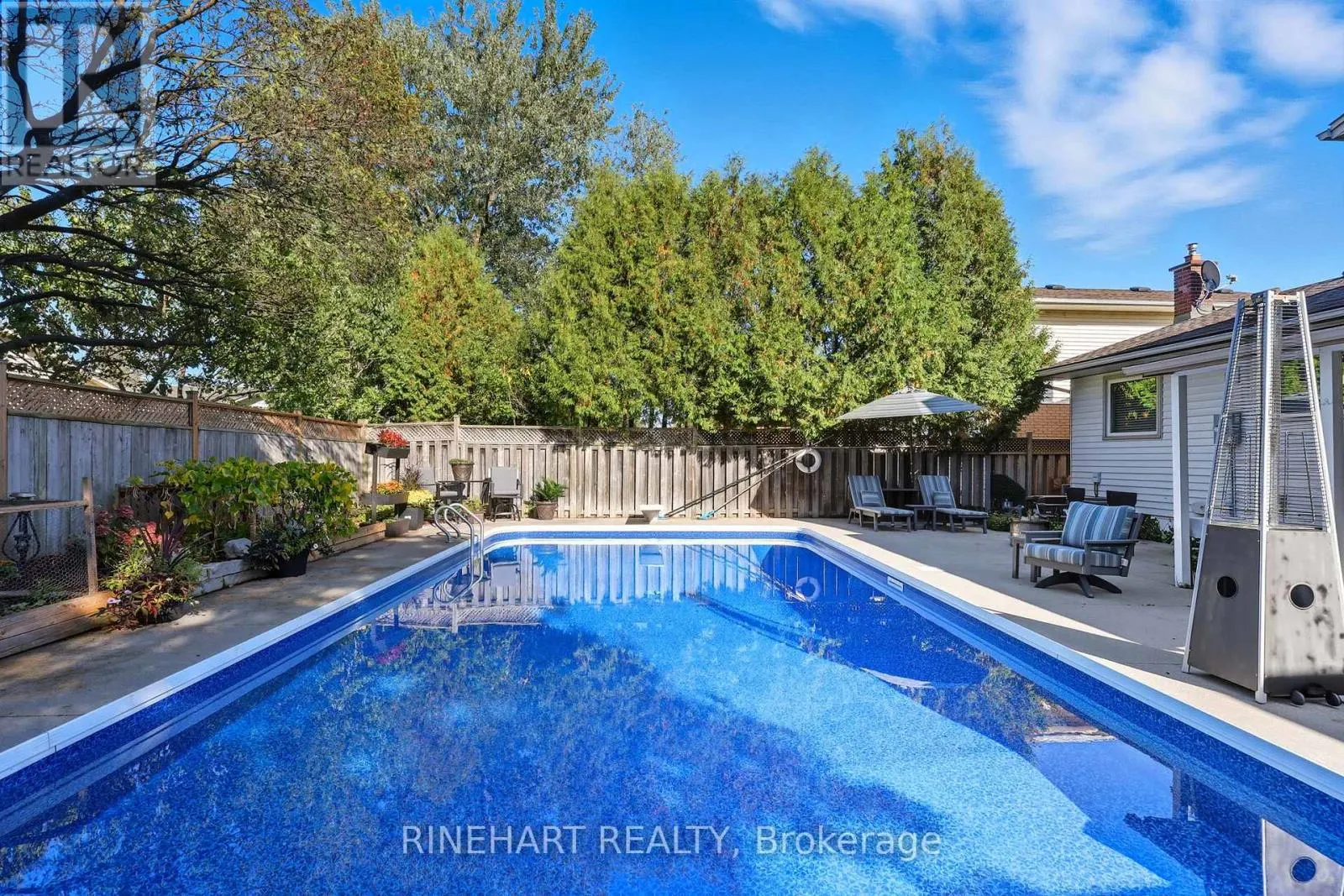 10 ALAYNE CRESCENT