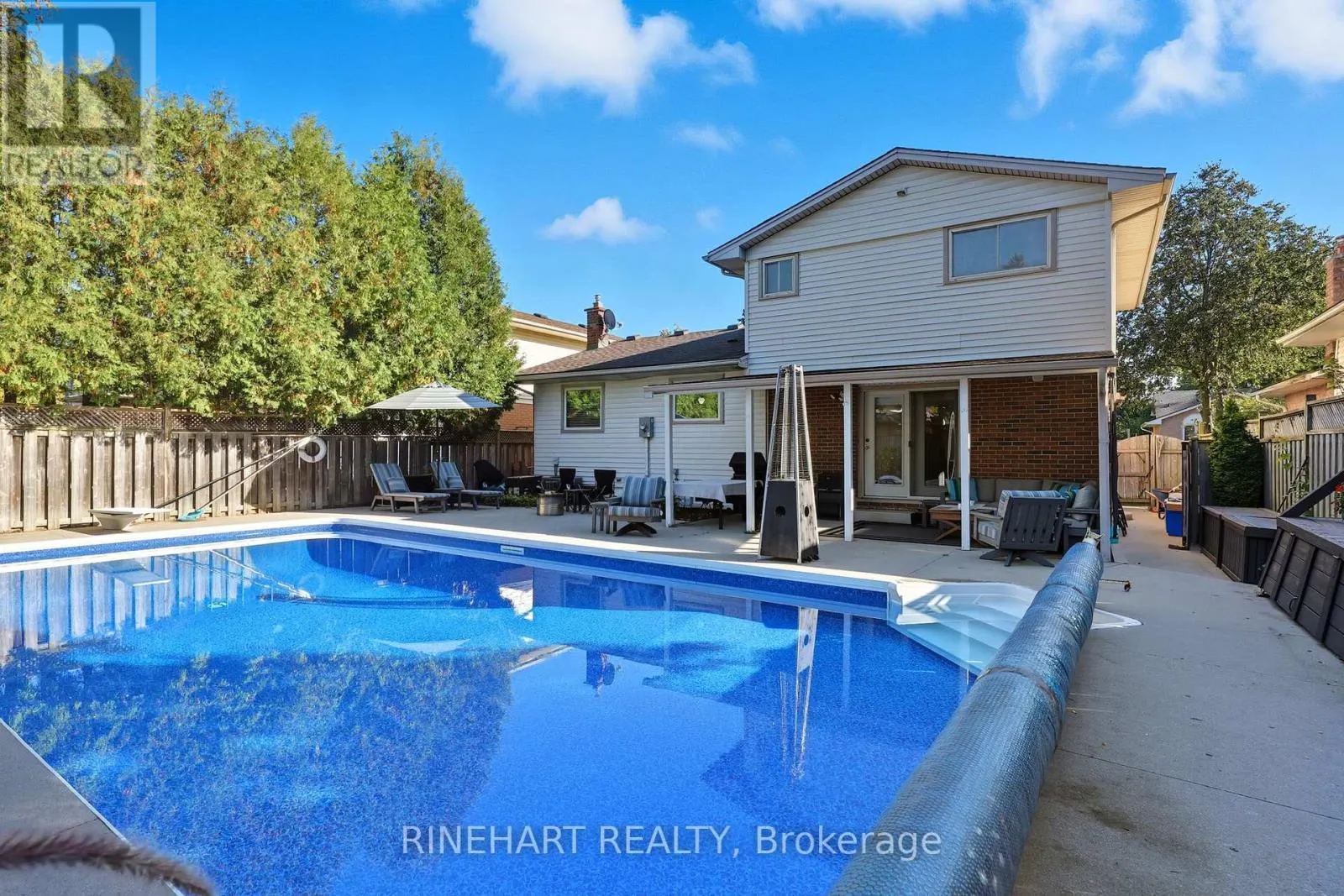 10 ALAYNE CRESCENT