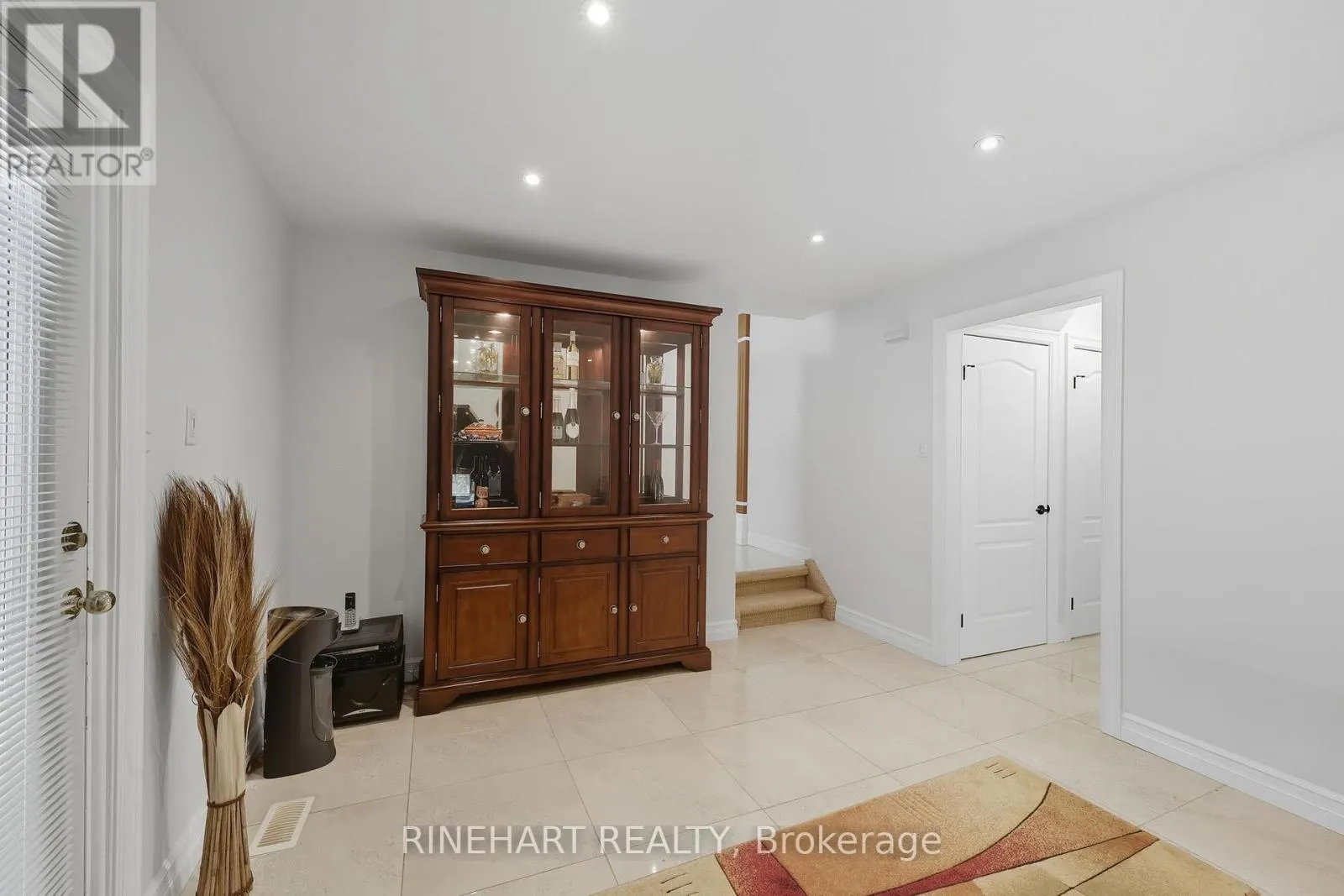 10 ALAYNE CRESCENT