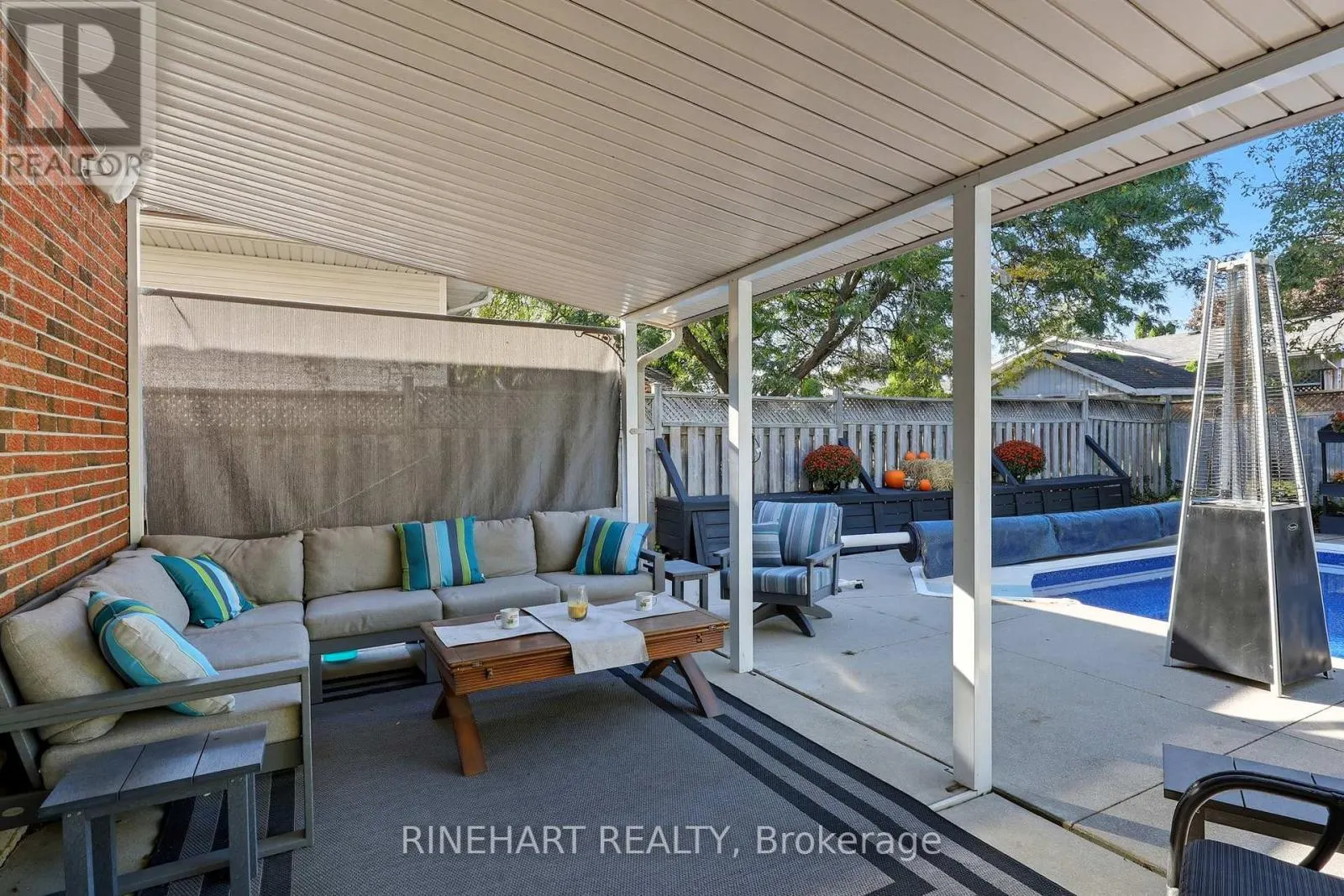 10 ALAYNE CRESCENT