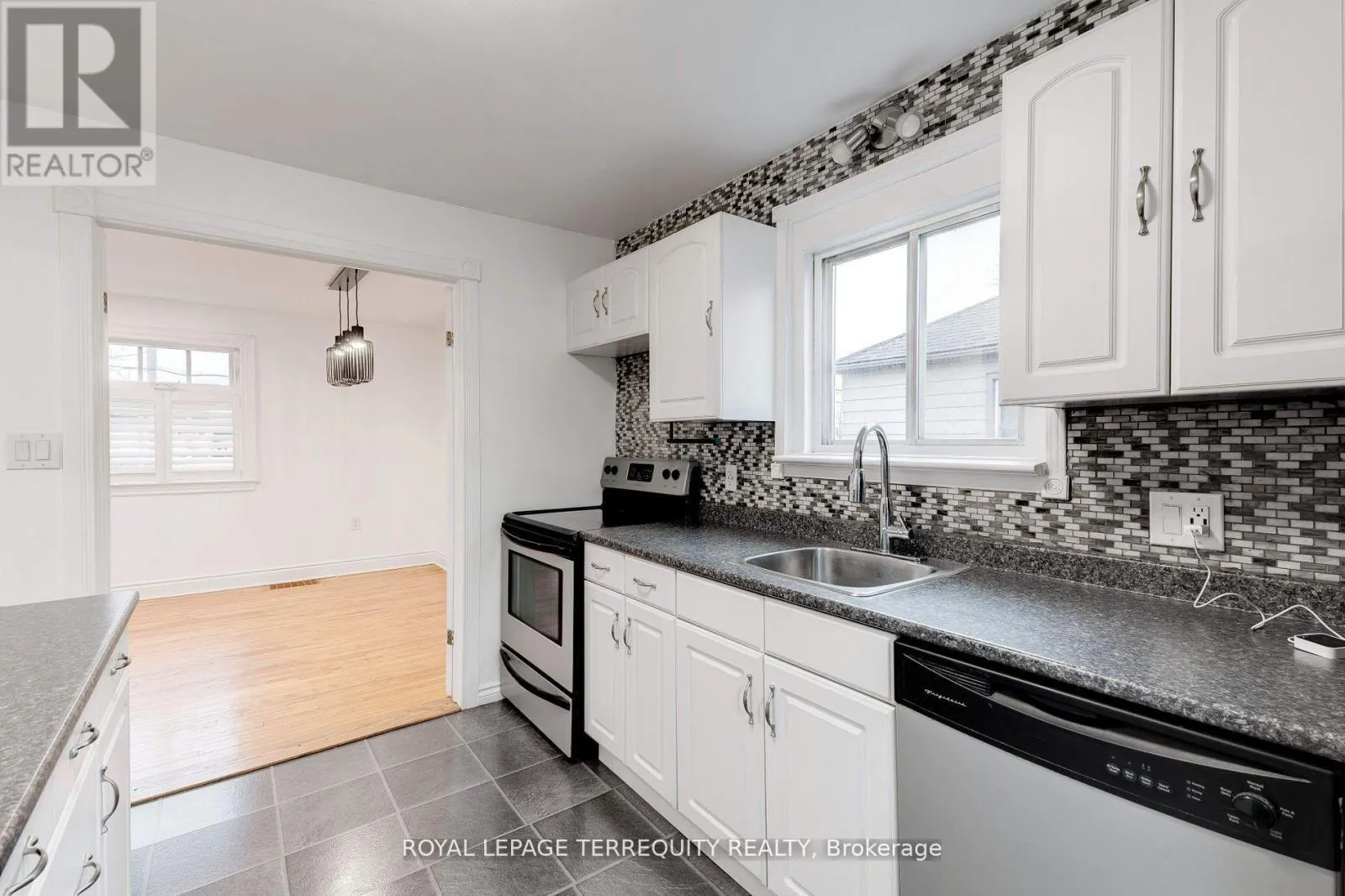 739 UPPER GAGE AVENUE