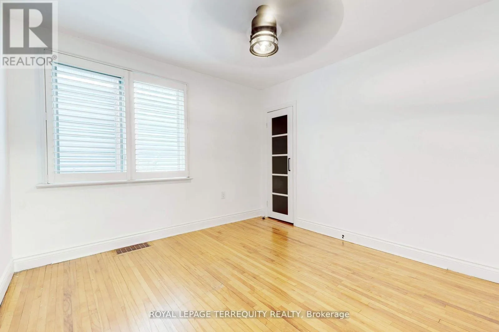 739 UPPER GAGE AVENUE