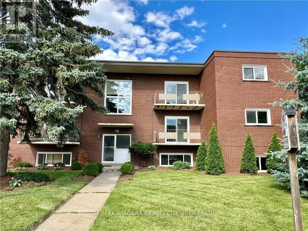4 - 286 VINE STREET, #4