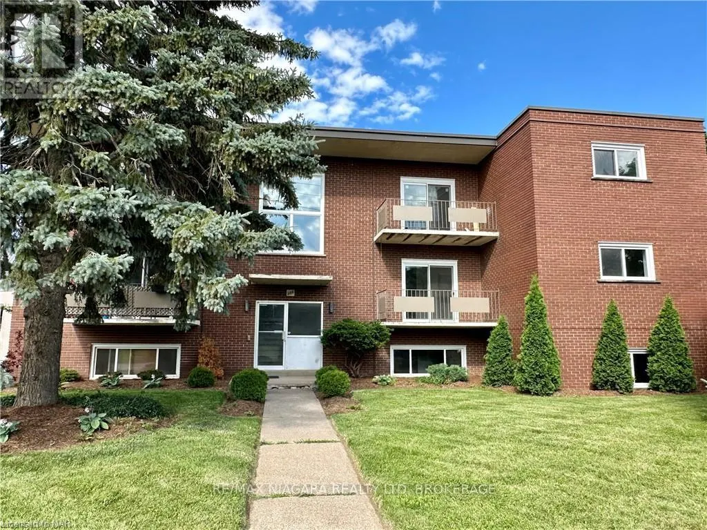 4 - 286 VINE STREET, #4