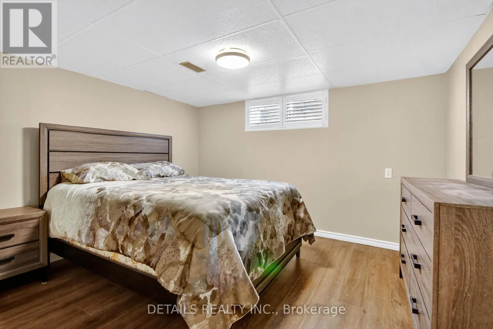 57 NIGHTHAWK CRESCENT CRESCENT