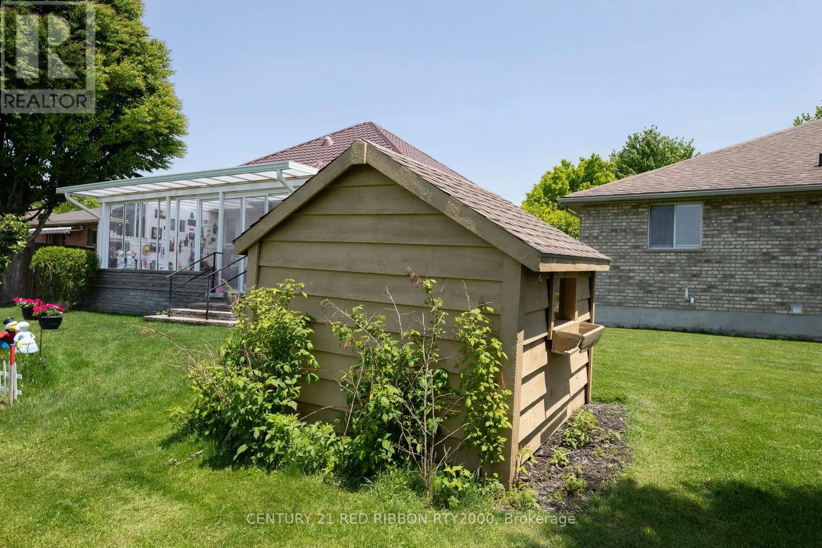 482 RIVERVIEW DRIVE