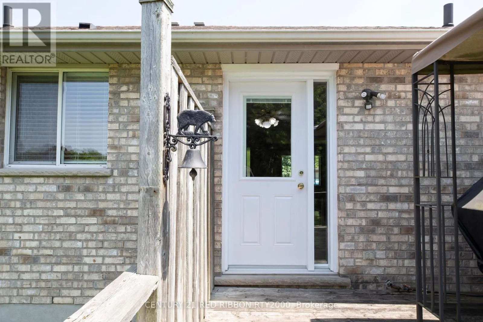 482 RIVERVIEW DRIVE