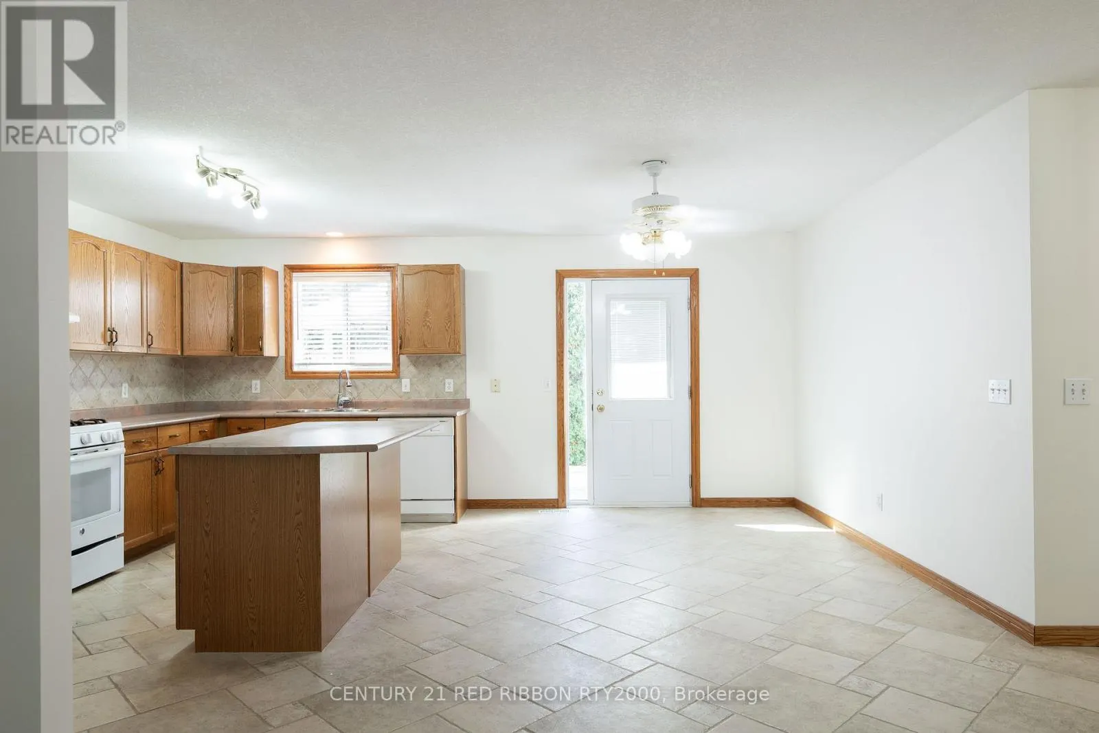 482 RIVERVIEW DRIVE