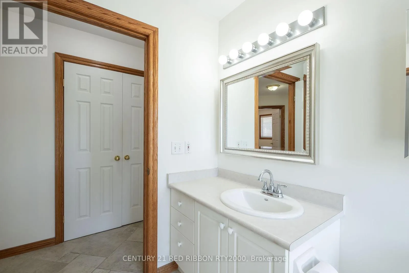 482 RIVERVIEW DRIVE