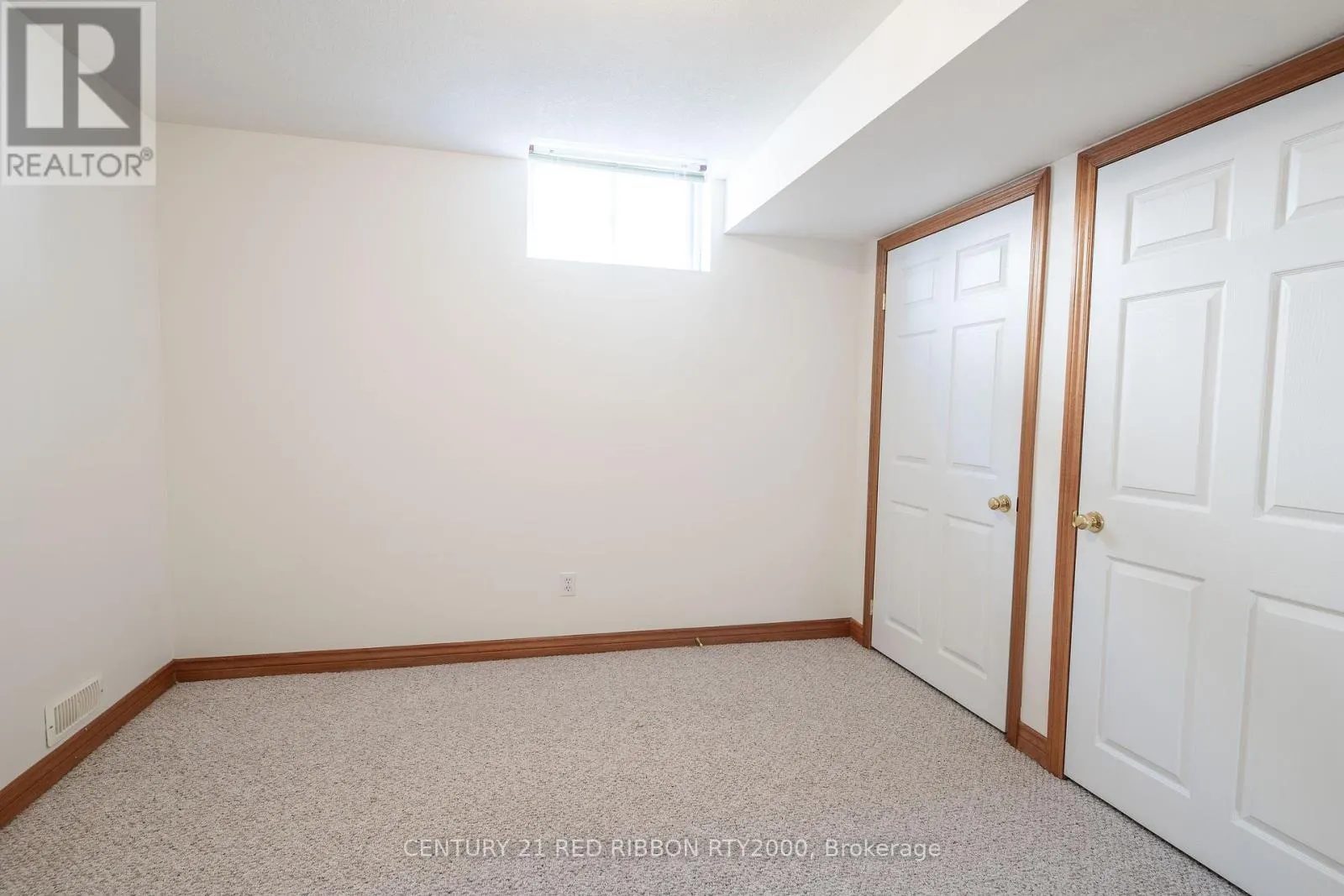 482 RIVERVIEW DRIVE