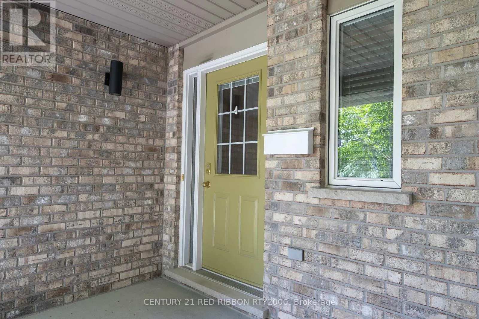 482 RIVERVIEW DRIVE