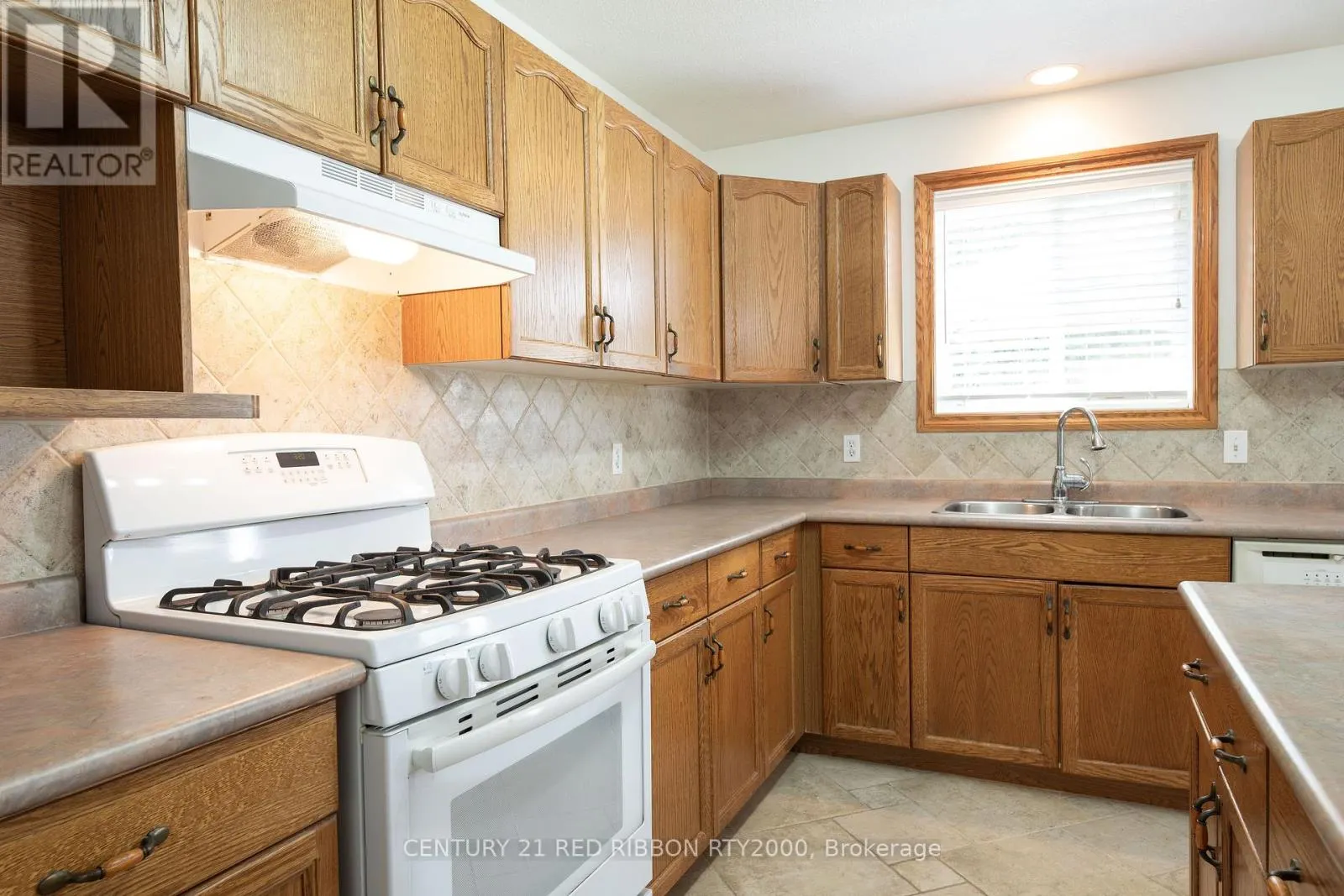 482 RIVERVIEW DRIVE