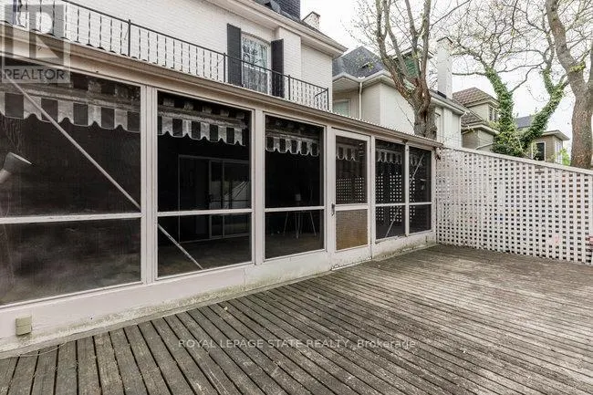 142 ABERDEEN AVENUE