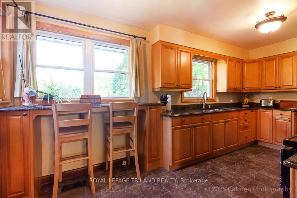 749 COMMISSIONERS ROAD W